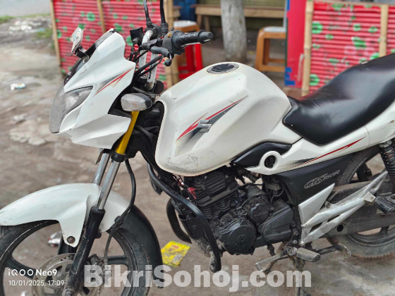 Suzuki GS150r